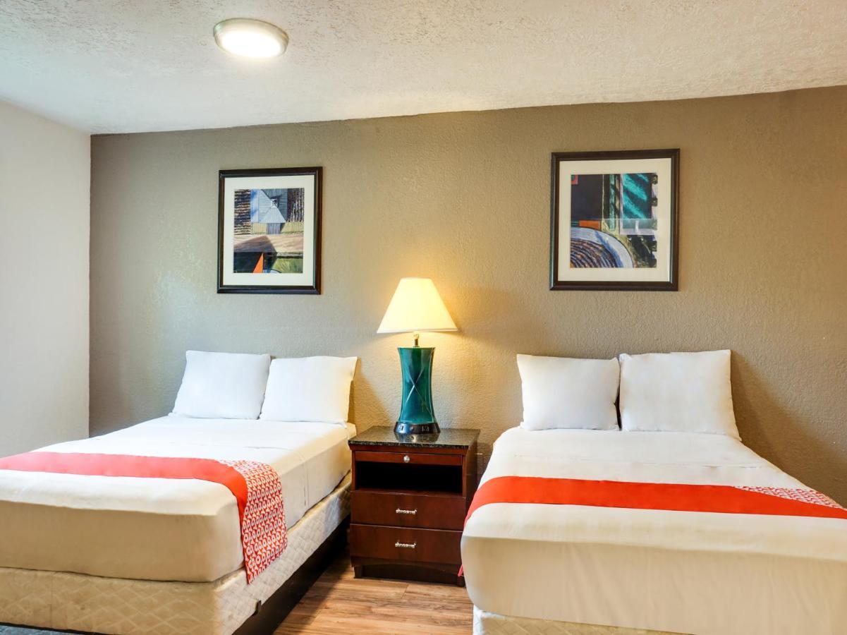 Oyo Hotel Austin Street Giddings Exterior foto